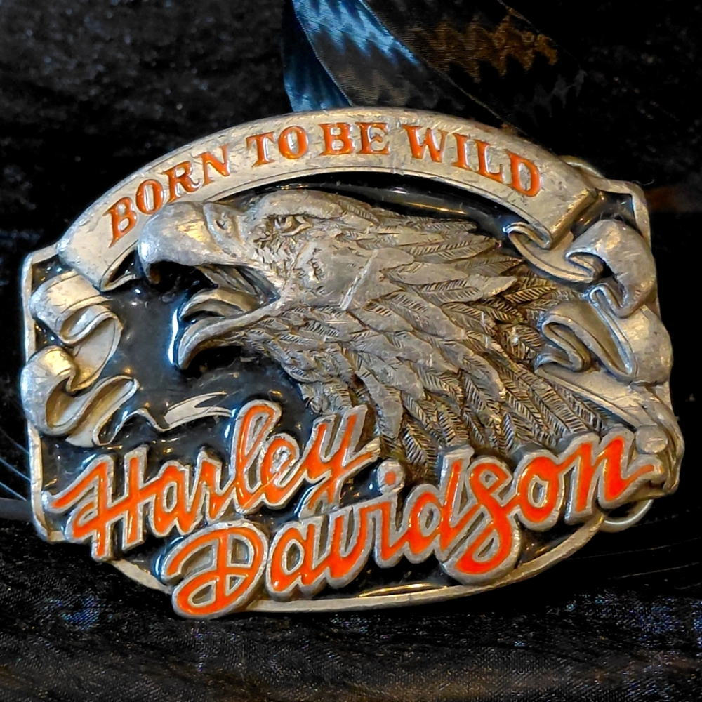 Vintage 1992 Harley-Davidson Eagle Belt Buckle in Silver and Red